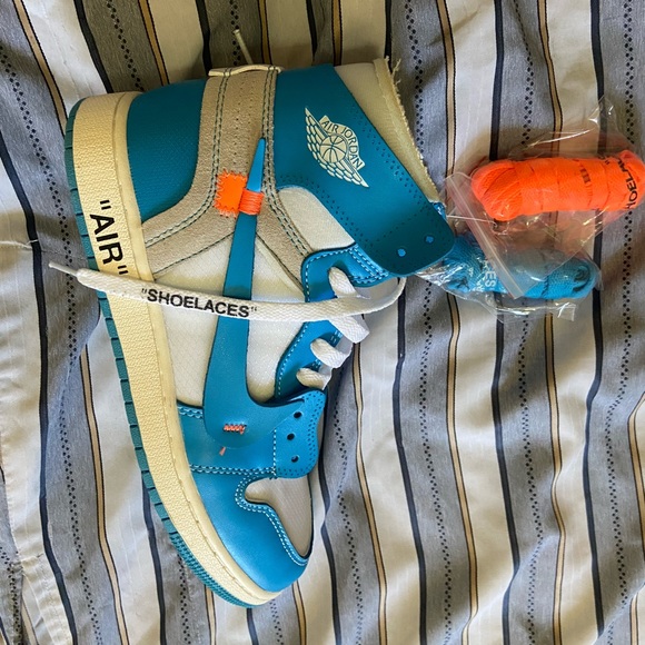 Off white Jordan 1 - Picture 2 of 10